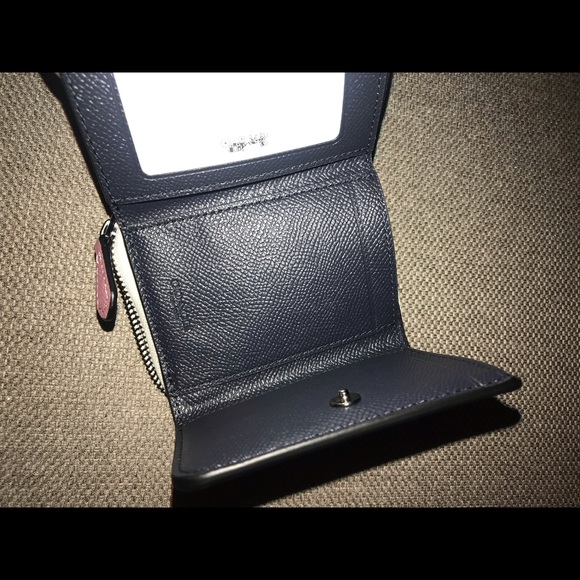 Coach Wallet - Picture 5 of 7